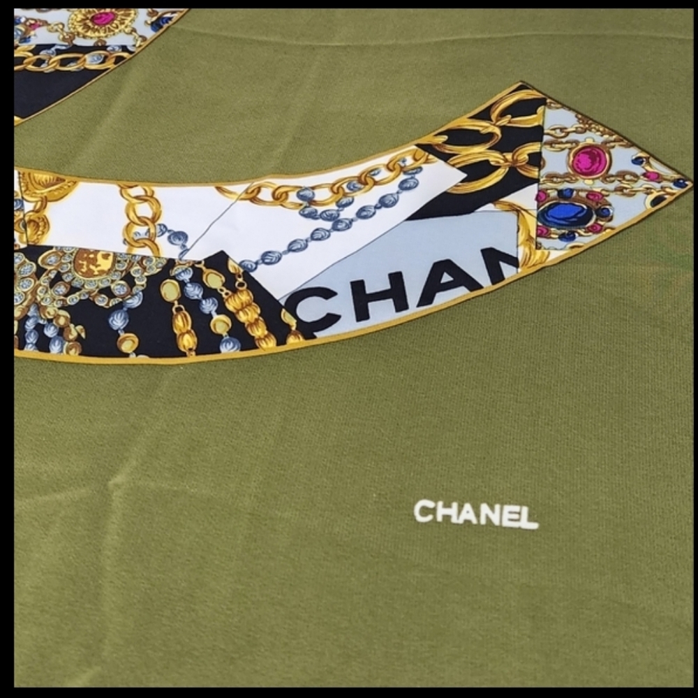 Olive green scarf - Picture 3 of 4